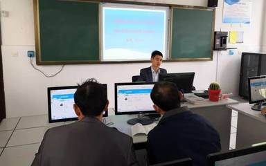 伍佑小學(xué)開(kāi)展城南新區(qū)教育云平臺(tái)應(yīng)用第二輪培訓(xùn)工作